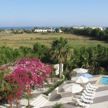Hotel Athina Lambi  Exterior foto